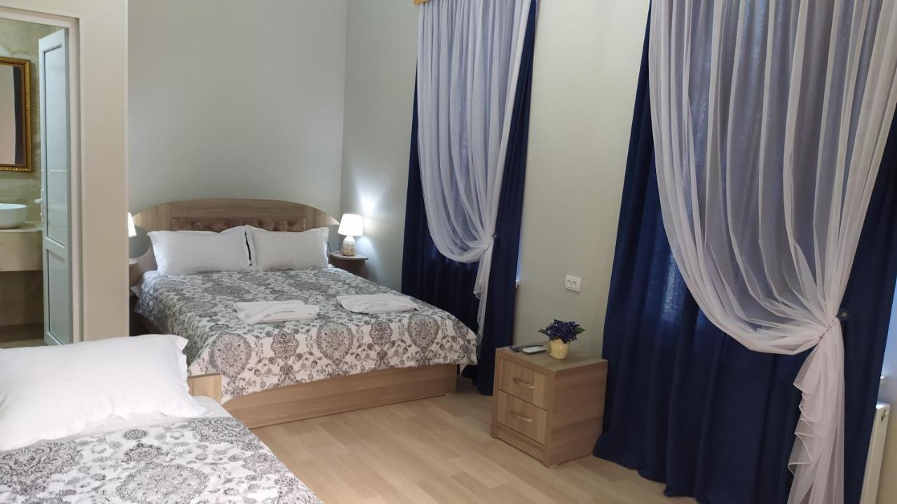 Elegant Hotel Kutaisi Eksteriør bilde