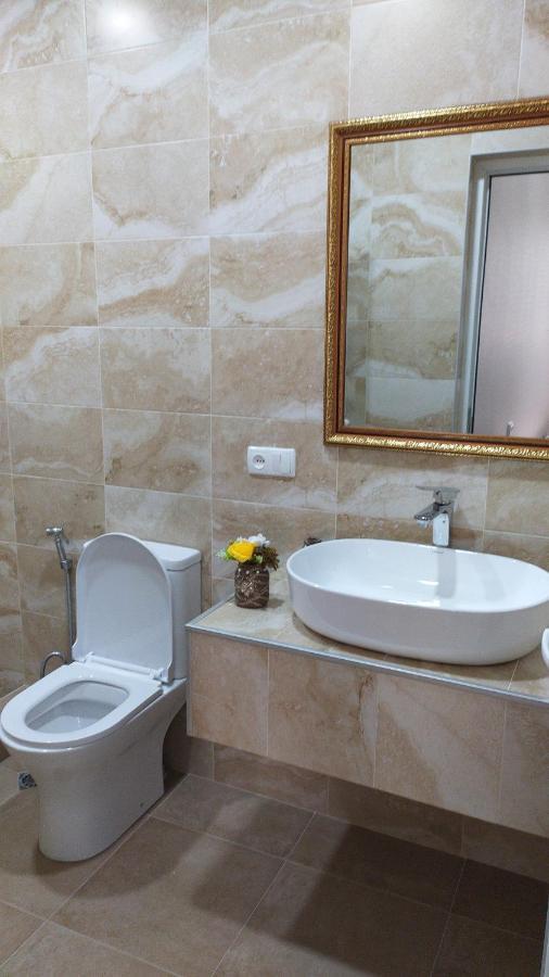 Elegant Hotel Kutaisi Eksteriør bilde