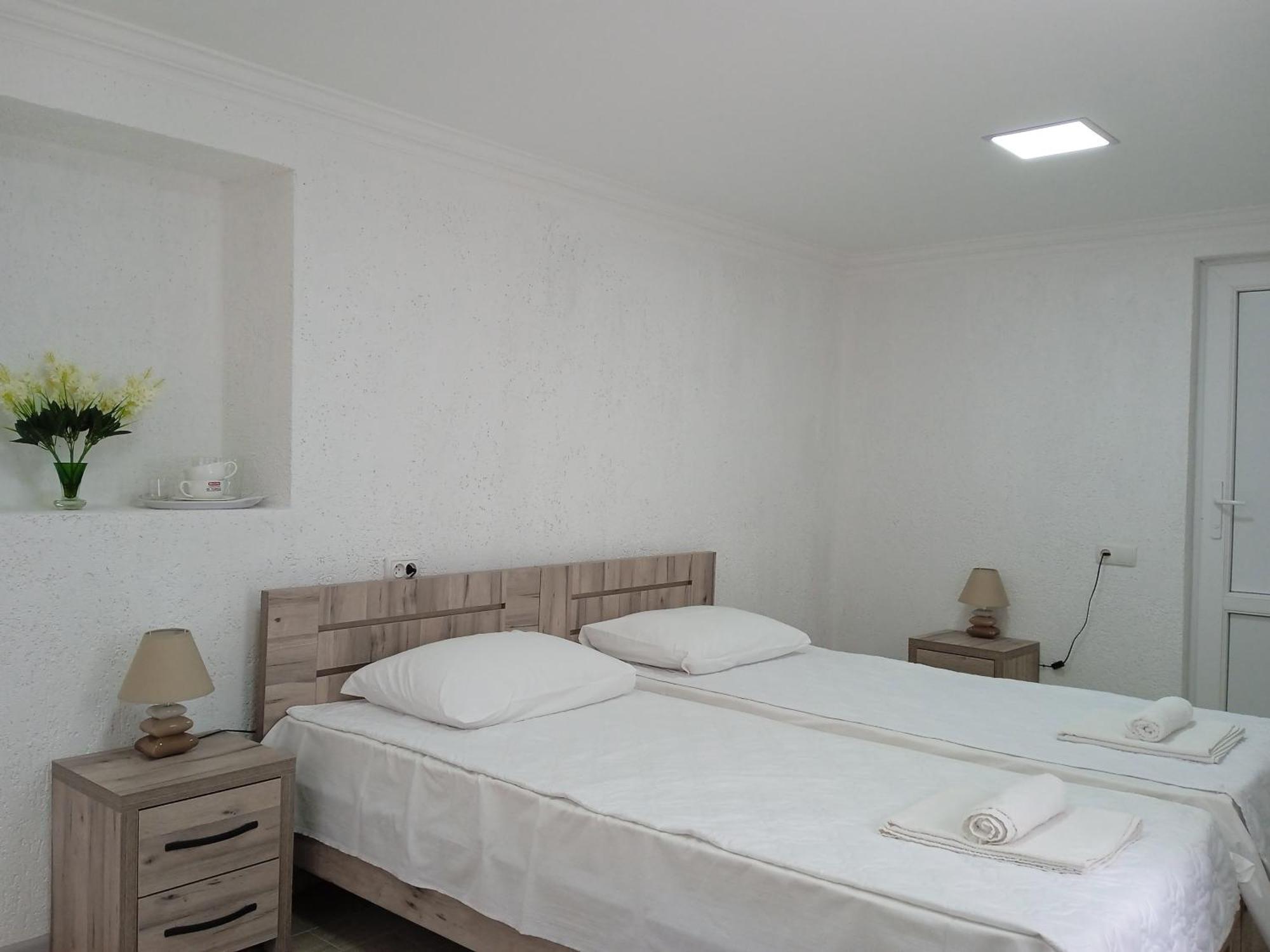 Elegant Hotel Kutaisi Eksteriør bilde